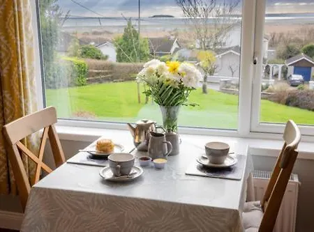 アパート Summerfield Garden